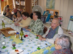 2010 REPAS au FOYER des ANCIENS